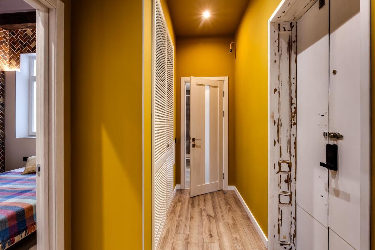 Leogrand Apartments On Kniazia Romana 6 Lviv Exterior foto