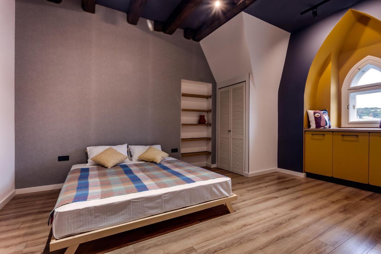 Leogrand Apartments On Kniazia Romana 6 Lviv Exterior foto